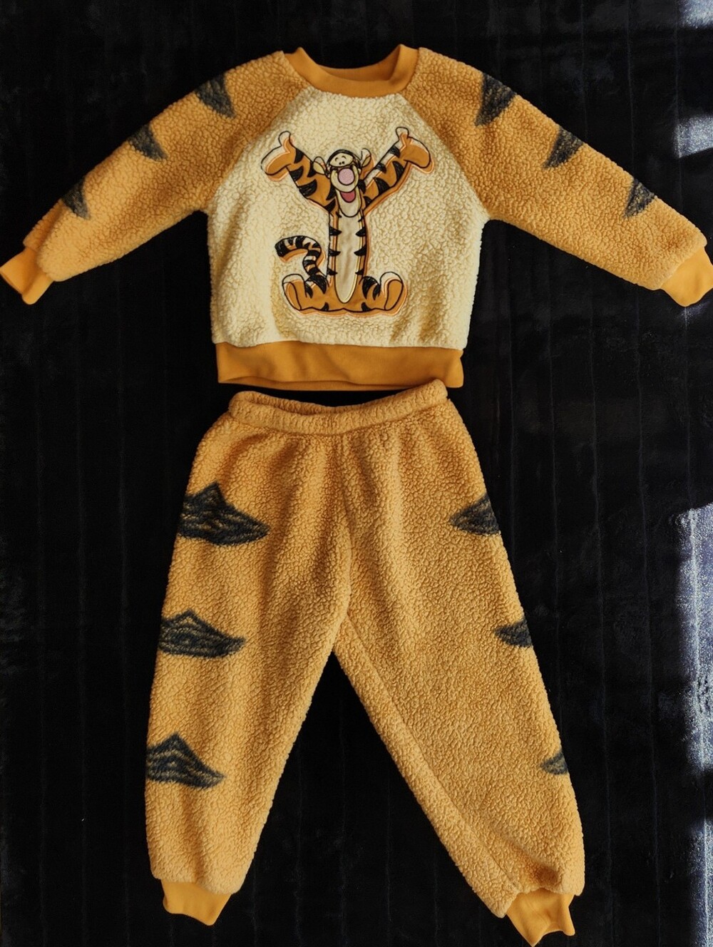 Disney Store Orange Black Striped Tigger Costume Fleece Pajamas Top 3/bottoms 4